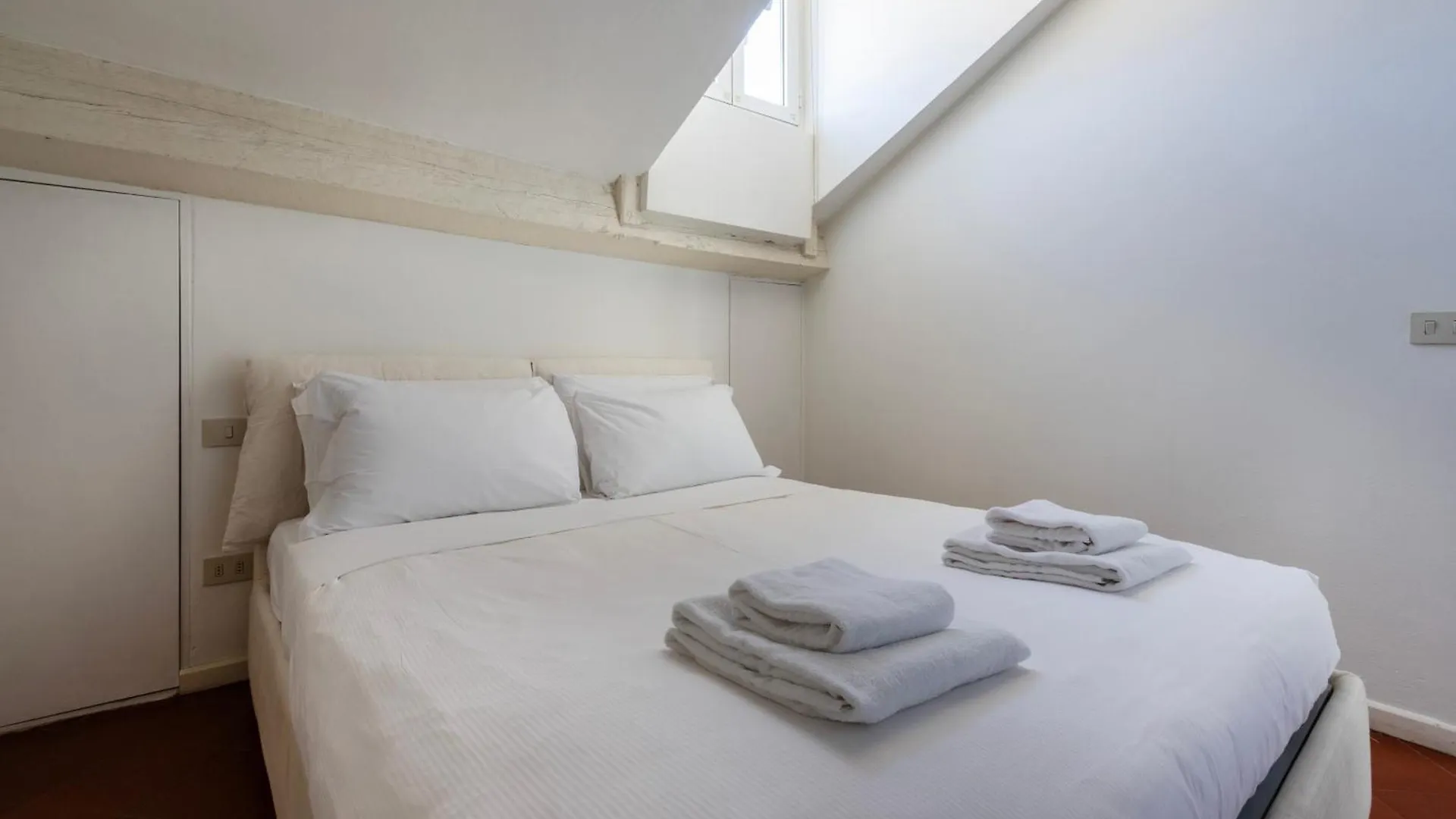 Italianway - Vigevano 7 Milan Apartment